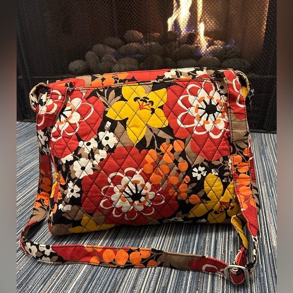 Vera Bradley Bittersweet Tablet Hipster Crossbody Messenger Purse - Picture 2 of 4